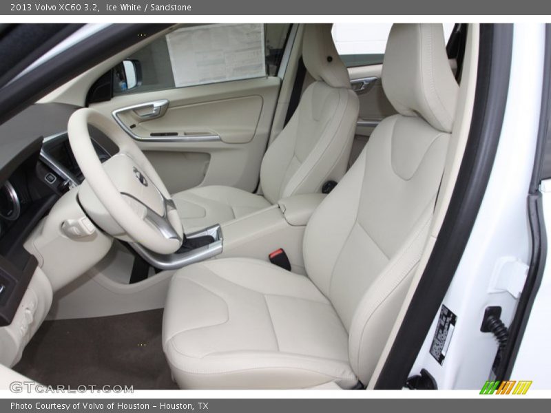 Ice White / Sandstone 2013 Volvo XC60 3.2