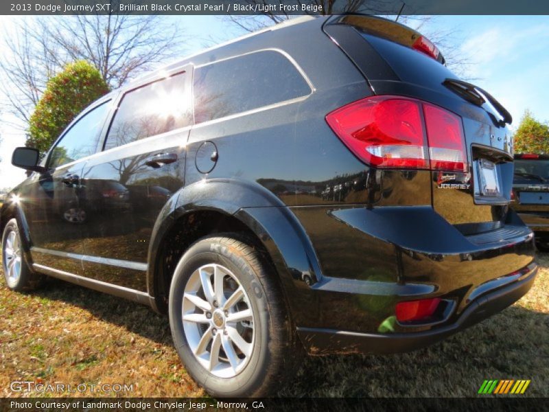 Brilliant Black Crystal Pearl / Black/Light Frost Beige 2013 Dodge Journey SXT