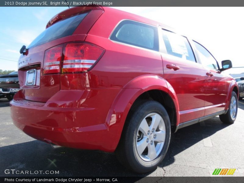 Bright Red / Black/Light Frost Beige 2013 Dodge Journey SE