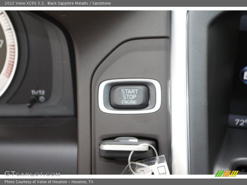 Black Sapphire Metallic / Sandstone 2013 Volvo XC60 3.2