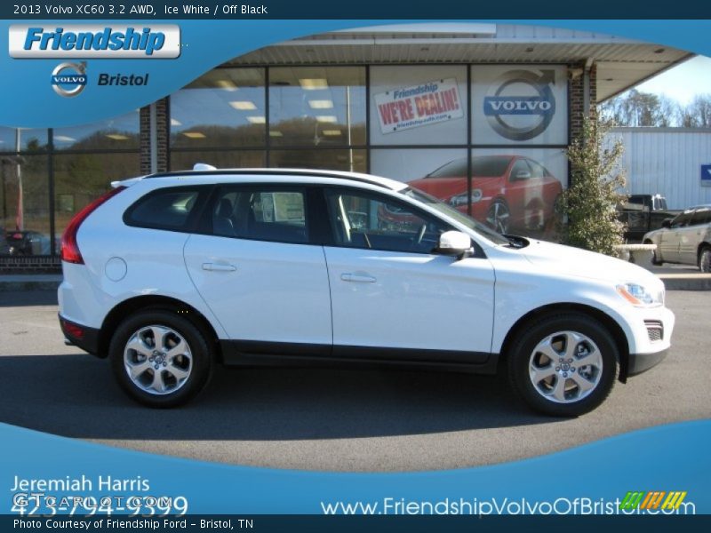 Ice White / Off Black 2013 Volvo XC60 3.2 AWD