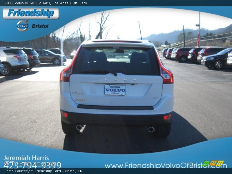 Ice White / Off Black 2013 Volvo XC60 3.2 AWD