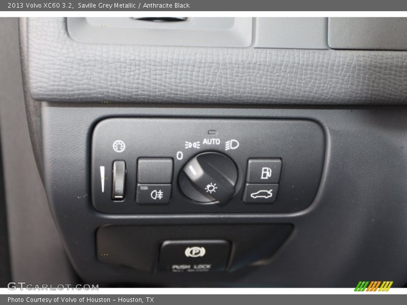 Saville Grey Metallic / Anthracite Black 2013 Volvo XC60 3.2
