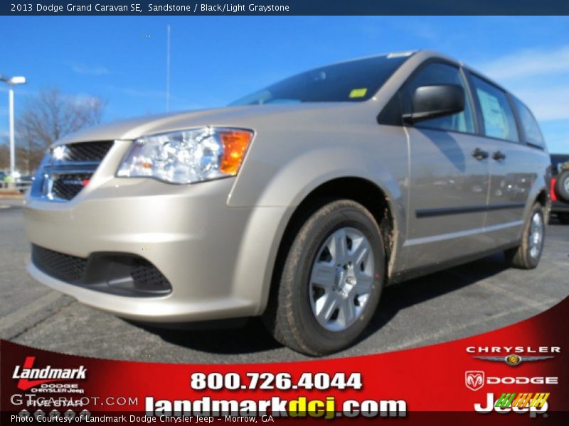 Sandstone / Black/Light Graystone 2013 Dodge Grand Caravan SE