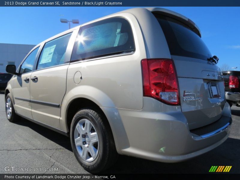 Sandstone / Black/Light Graystone 2013 Dodge Grand Caravan SE