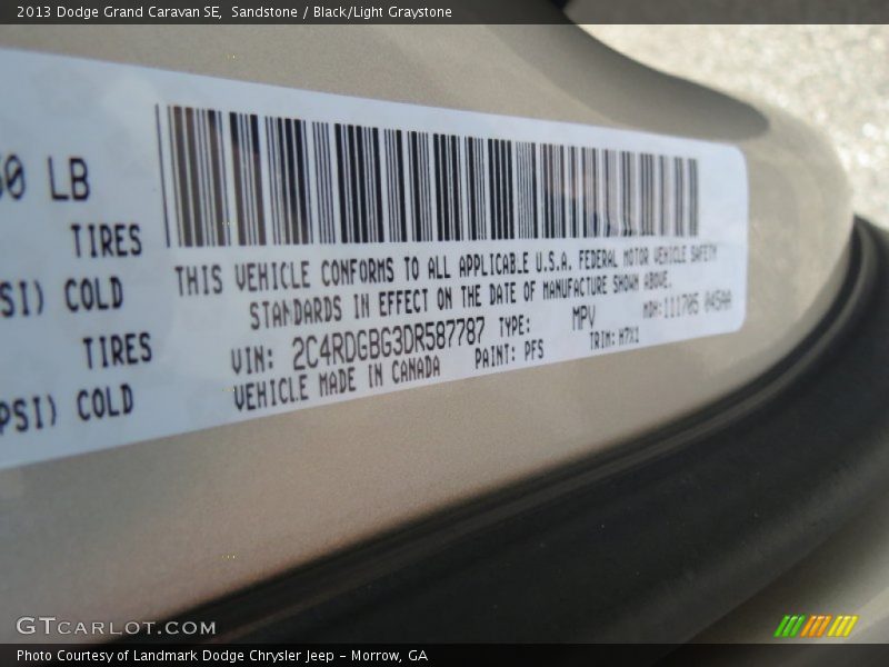 Sandstone / Black/Light Graystone 2013 Dodge Grand Caravan SE