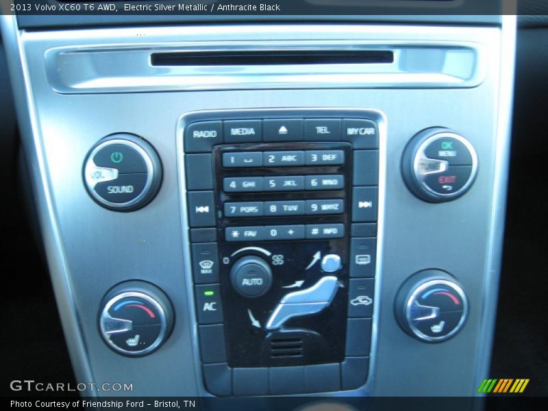 Electric Silver Metallic / Anthracite Black 2013 Volvo XC60 T6 AWD