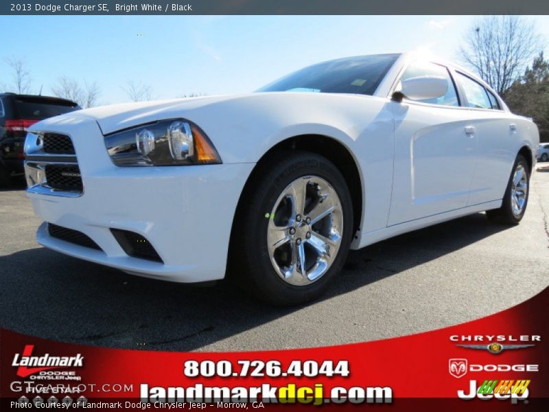 Bright White / Black 2013 Dodge Charger SE