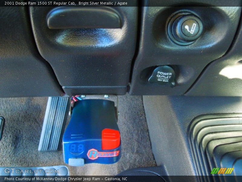 Bright Silver Metallic / Agate 2001 Dodge Ram 1500 ST Regular Cab