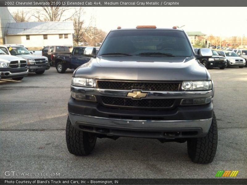 Medium Charcoal Gray Metallic / Graphite 2002 Chevrolet Silverado 2500 LS Extended Cab 4x4