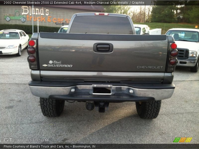 Medium Charcoal Gray Metallic / Graphite 2002 Chevrolet Silverado 2500 LS Extended Cab 4x4
