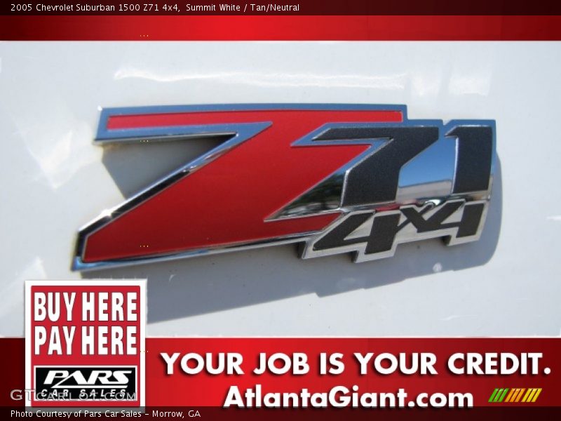 Summit White / Tan/Neutral 2005 Chevrolet Suburban 1500 Z71 4x4