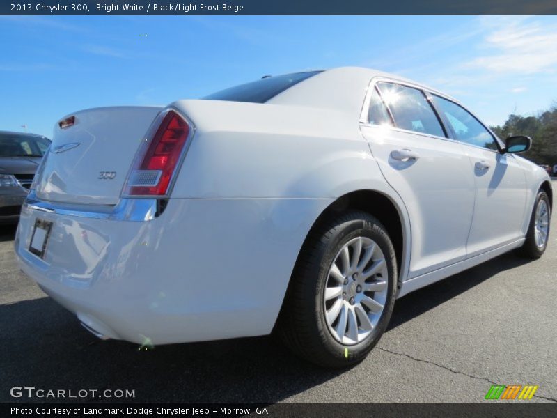 Bright White / Black/Light Frost Beige 2013 Chrysler 300