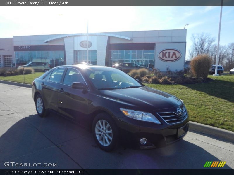 Black / Ash 2011 Toyota Camry XLE