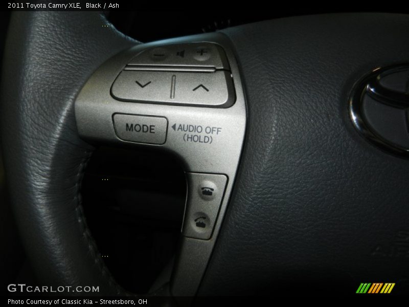 Black / Ash 2011 Toyota Camry XLE