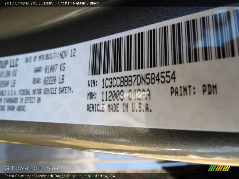 Tungsten Metallic / Black 2013 Chrysler 200 S Sedan