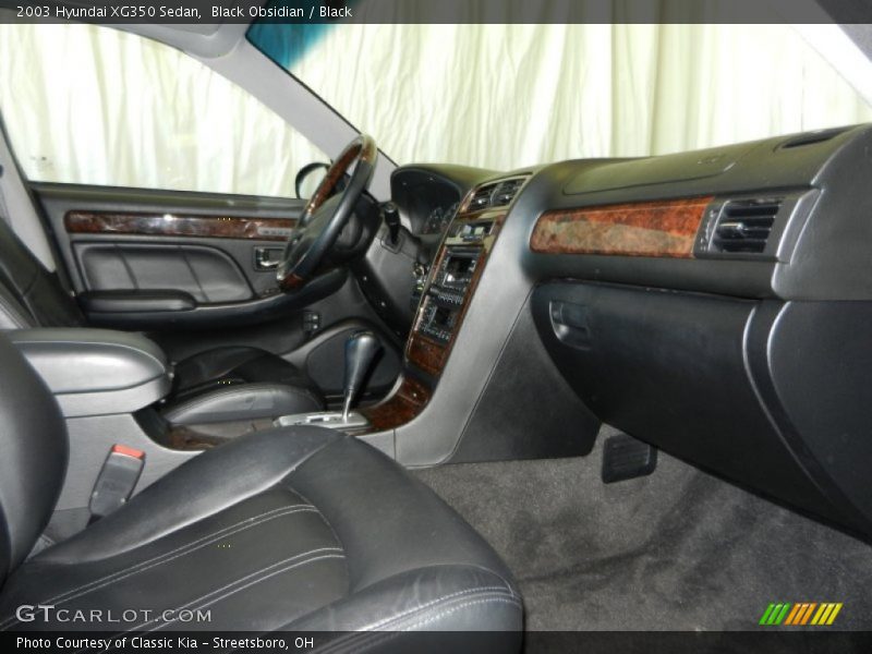 Black Obsidian / Black 2003 Hyundai XG350 Sedan