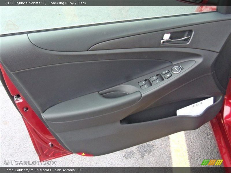 Sparkling Ruby / Black 2013 Hyundai Sonata SE