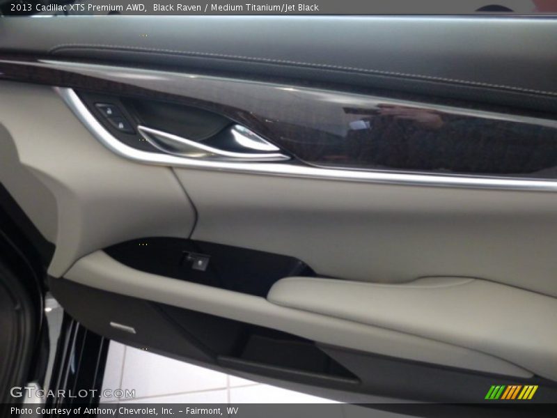 Black Raven / Medium Titanium/Jet Black 2013 Cadillac XTS Premium AWD
