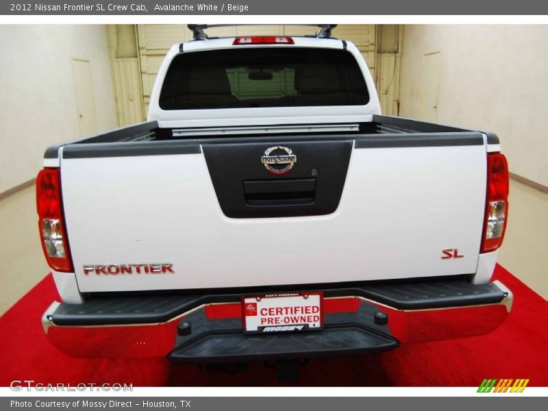 Avalanche White / Beige 2012 Nissan Frontier SL Crew Cab