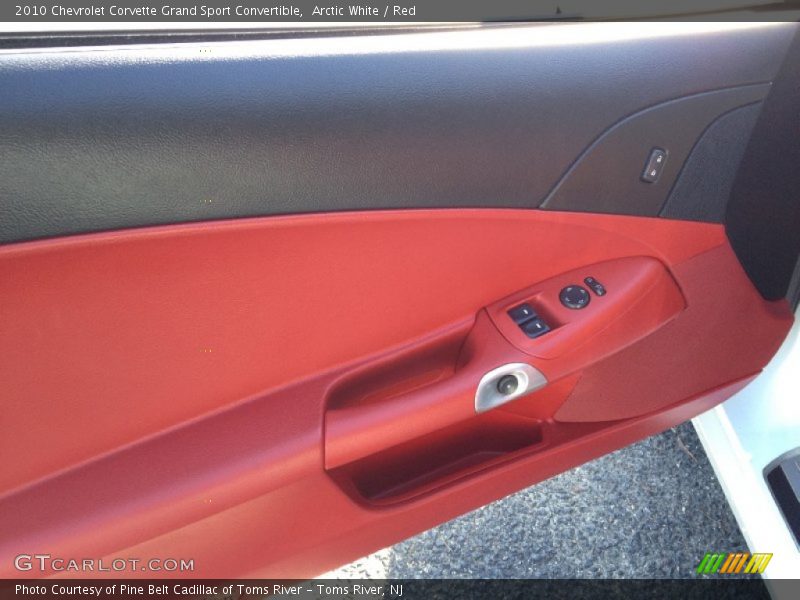 Arctic White / Red 2010 Chevrolet Corvette Grand Sport Convertible