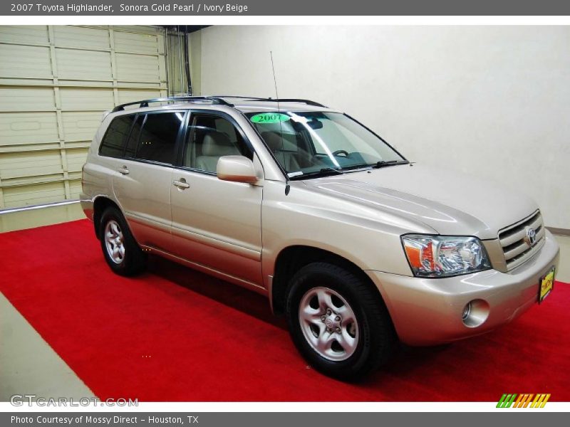 Sonora Gold Pearl / Ivory Beige 2007 Toyota Highlander