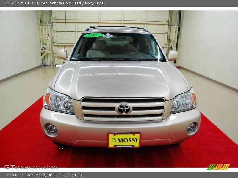 Sonora Gold Pearl / Ivory Beige 2007 Toyota Highlander