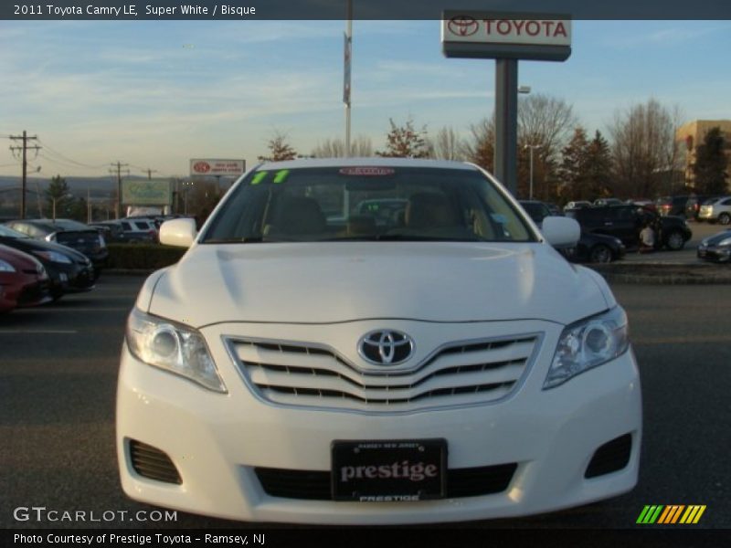 Super White / Bisque 2011 Toyota Camry LE