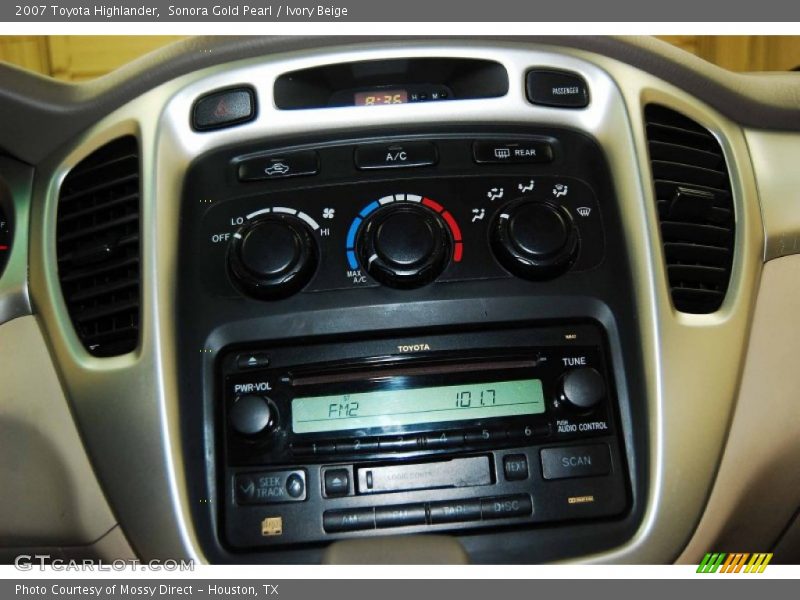 Sonora Gold Pearl / Ivory Beige 2007 Toyota Highlander