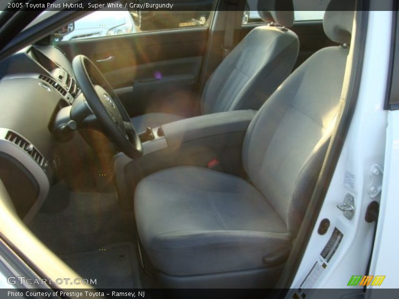 Super White / Gray/Burgundy 2005 Toyota Prius Hybrid