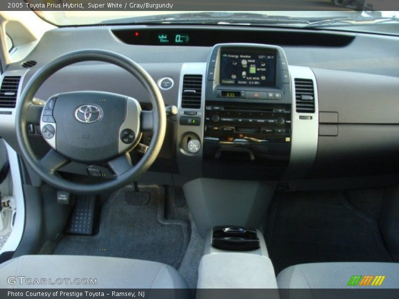 Super White / Gray/Burgundy 2005 Toyota Prius Hybrid