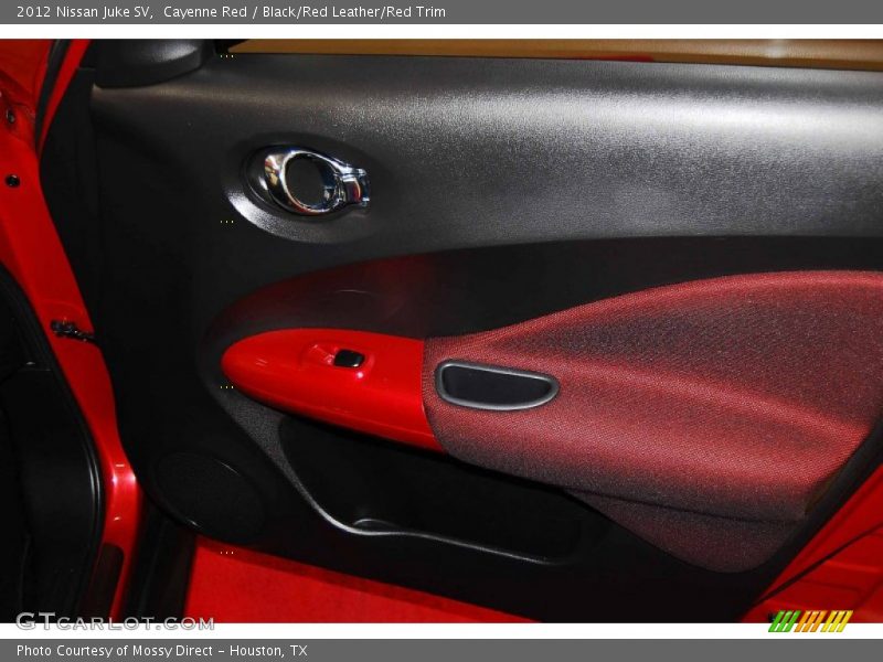 Cayenne Red / Black/Red Leather/Red Trim 2012 Nissan Juke SV