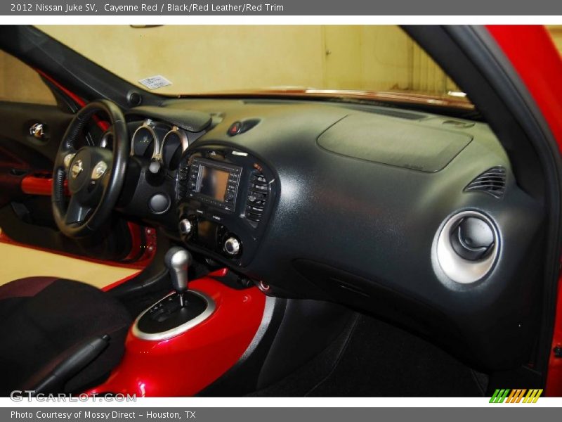 Cayenne Red / Black/Red Leather/Red Trim 2012 Nissan Juke SV