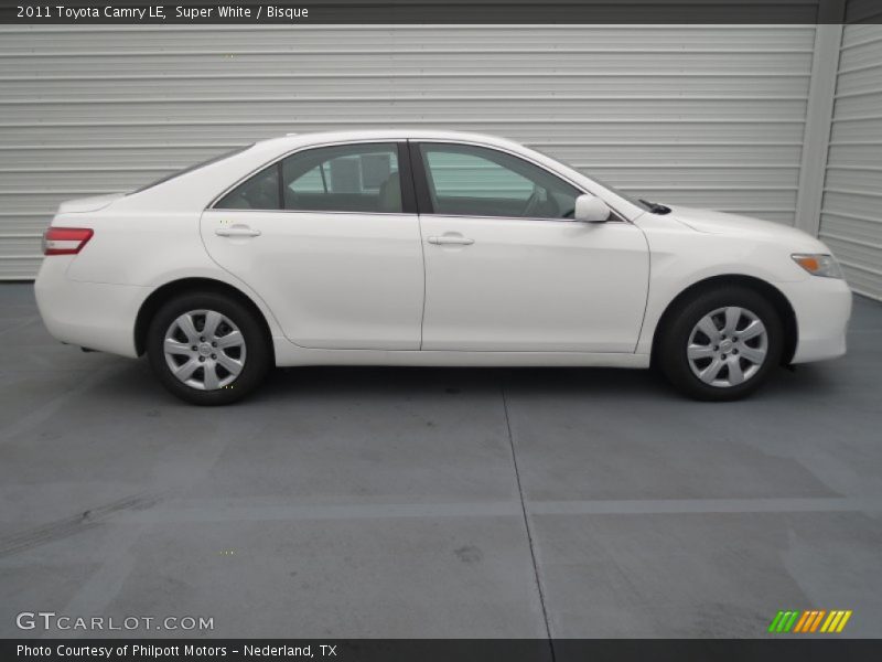 Super White / Bisque 2011 Toyota Camry LE