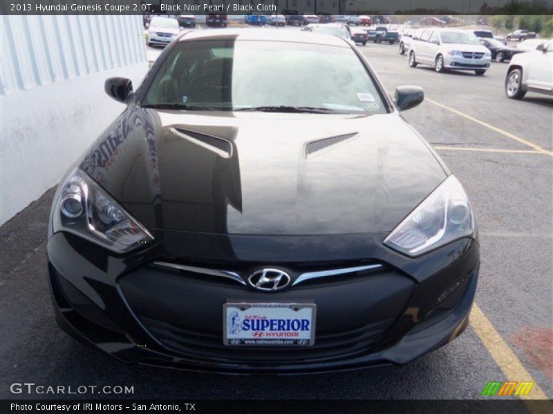 Black Noir Pearl / Black Cloth 2013 Hyundai Genesis Coupe 2.0T