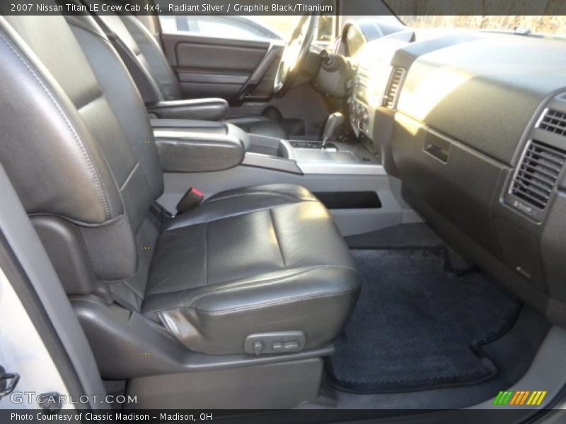 Radiant Silver / Graphite Black/Titanium 2007 Nissan Titan LE Crew Cab 4x4