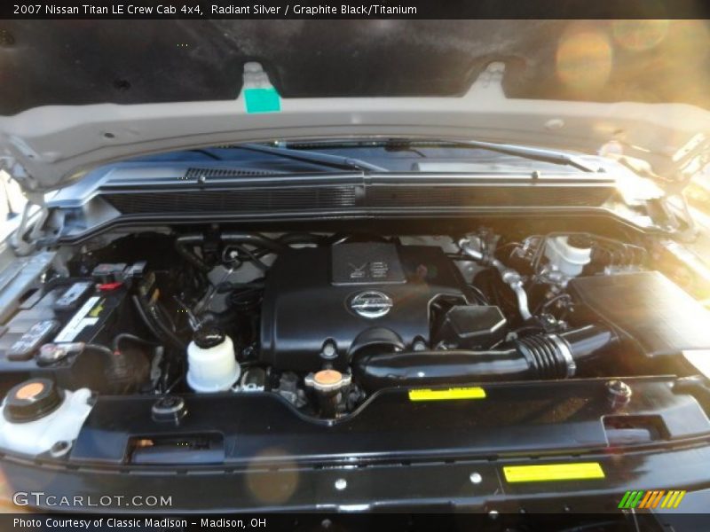Radiant Silver / Graphite Black/Titanium 2007 Nissan Titan LE Crew Cab 4x4