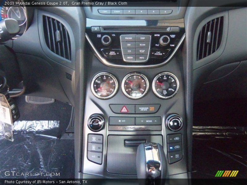 Gran Premio Gray / Black Cloth 2013 Hyundai Genesis Coupe 2.0T