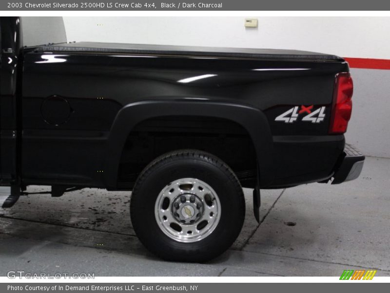 Black / Dark Charcoal 2003 Chevrolet Silverado 2500HD LS Crew Cab 4x4