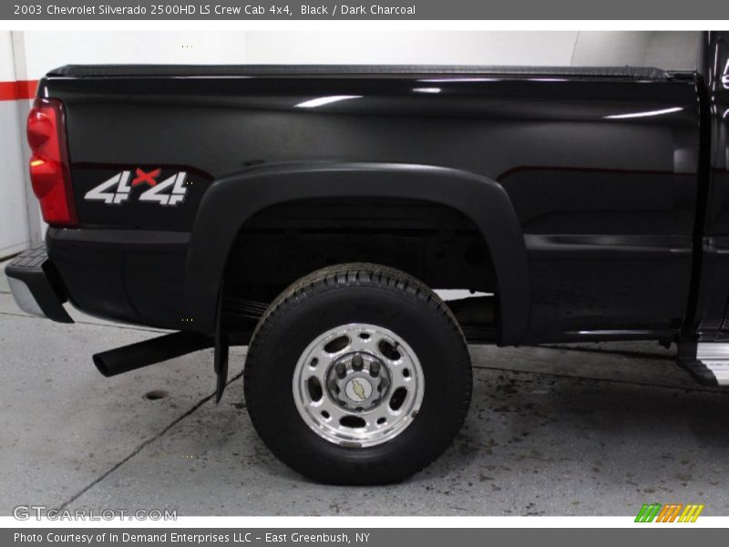 Black / Dark Charcoal 2003 Chevrolet Silverado 2500HD LS Crew Cab 4x4