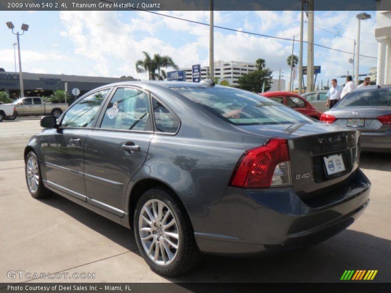 Titanium Grey Metallic / Quartz 2009 Volvo S40 2.4i