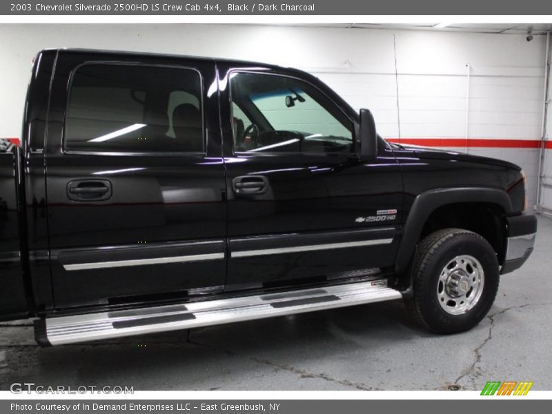 Black / Dark Charcoal 2003 Chevrolet Silverado 2500HD LS Crew Cab 4x4