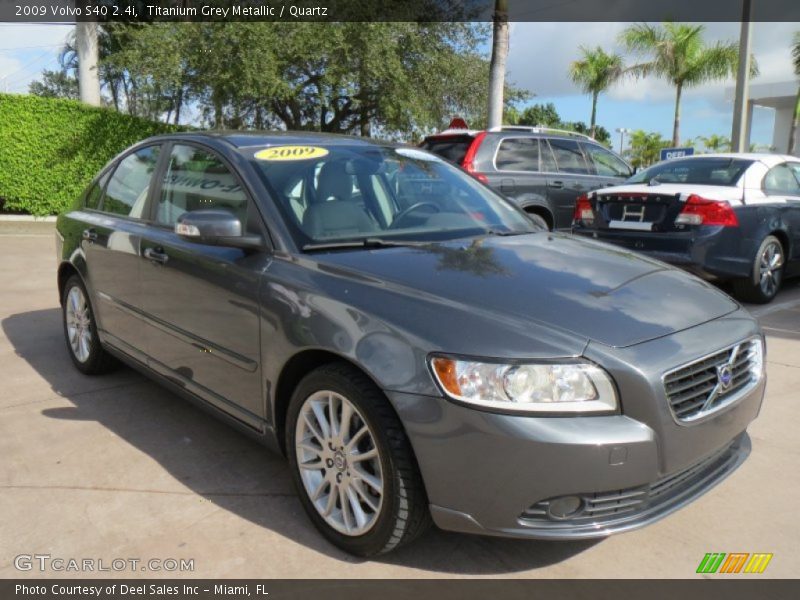 Titanium Grey Metallic / Quartz 2009 Volvo S40 2.4i