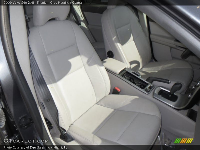 Titanium Grey Metallic / Quartz 2009 Volvo S40 2.4i