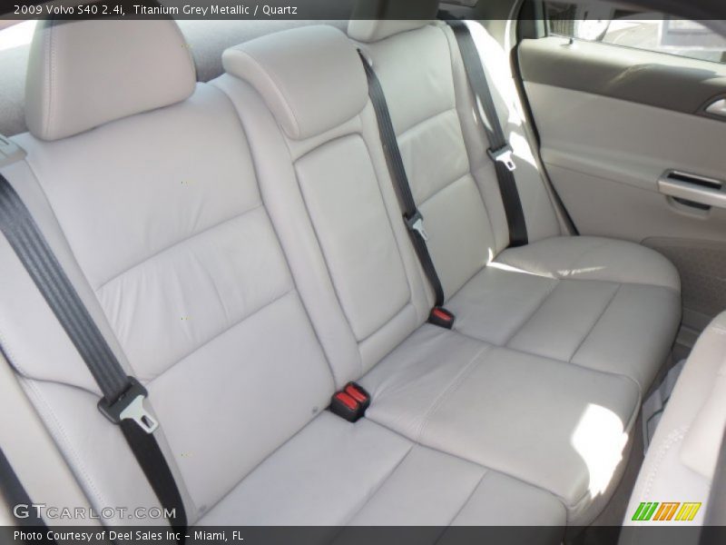 Titanium Grey Metallic / Quartz 2009 Volvo S40 2.4i