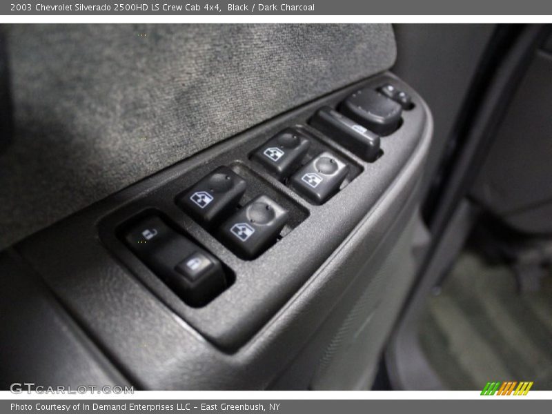 Black / Dark Charcoal 2003 Chevrolet Silverado 2500HD LS Crew Cab 4x4