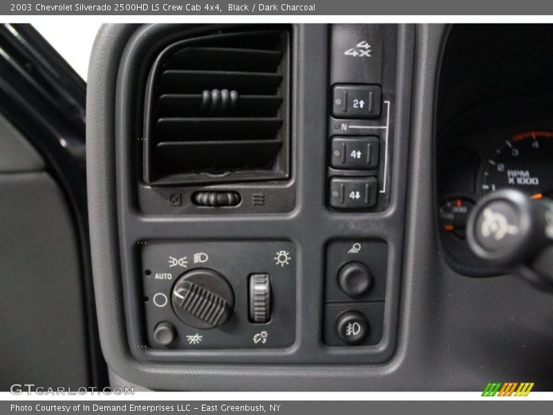Black / Dark Charcoal 2003 Chevrolet Silverado 2500HD LS Crew Cab 4x4