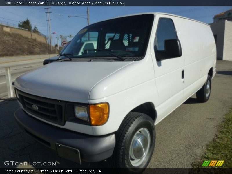 Oxford White / Medium Flint Grey 2006 Ford E Series Van E250 Cargo