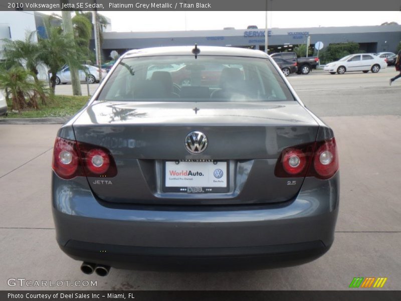 Platinum Grey Metallic / Titan Black 2010 Volkswagen Jetta SE Sedan