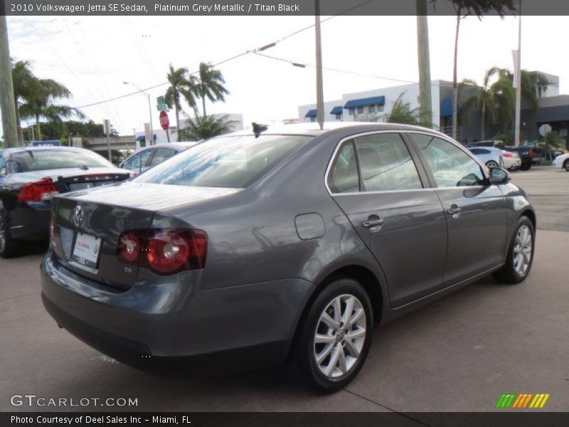 Platinum Grey Metallic / Titan Black 2010 Volkswagen Jetta SE Sedan